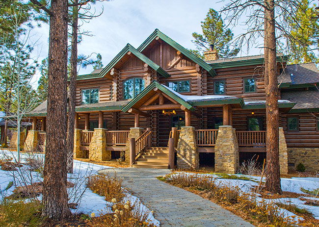 Проект дома из бревна Новгородская усадьба 338,5 м²